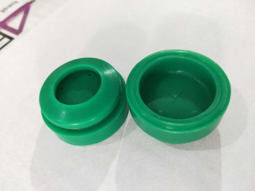 橡膠制品與五金工具出現裂痕的應對與預防指南